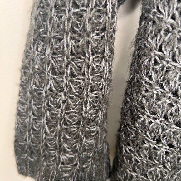 Pennington's Grey Faux Wrap Knit Sweater Size X - Picture 3 of 12